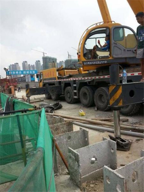 贵港市随车吊与随车起重运输车有什么区别?